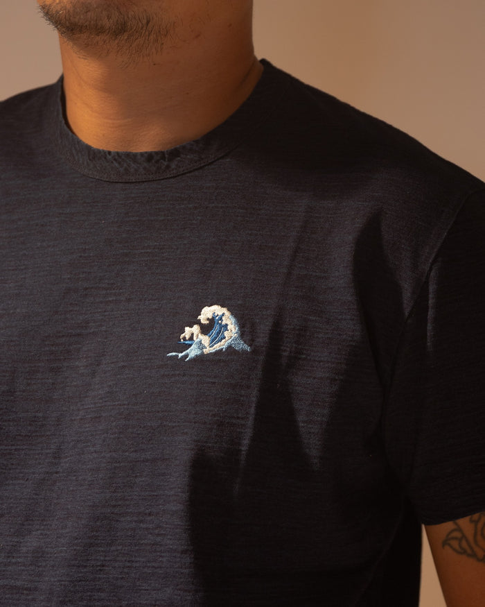 5406-4 SUMMER EMBROIDERED INDIGO TEE S/S  - WAVE