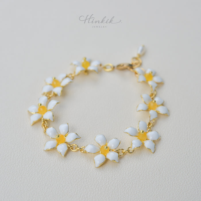 Adorable Orange Jasmine Flower Bracelet