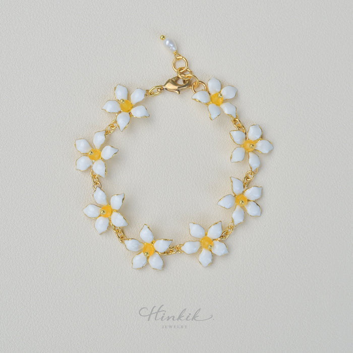 Adorable Orange Jasmine Flower Bracelet