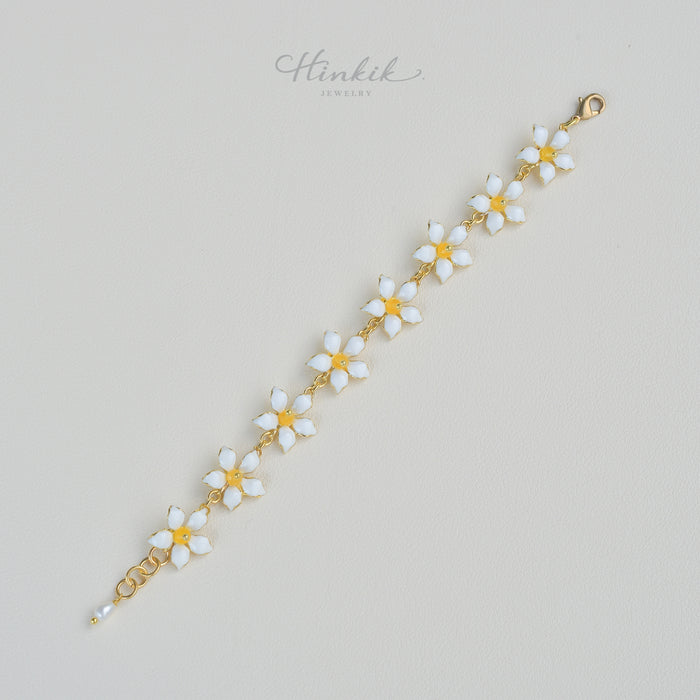 Adorable Orange Jasmine Flower Bracelet