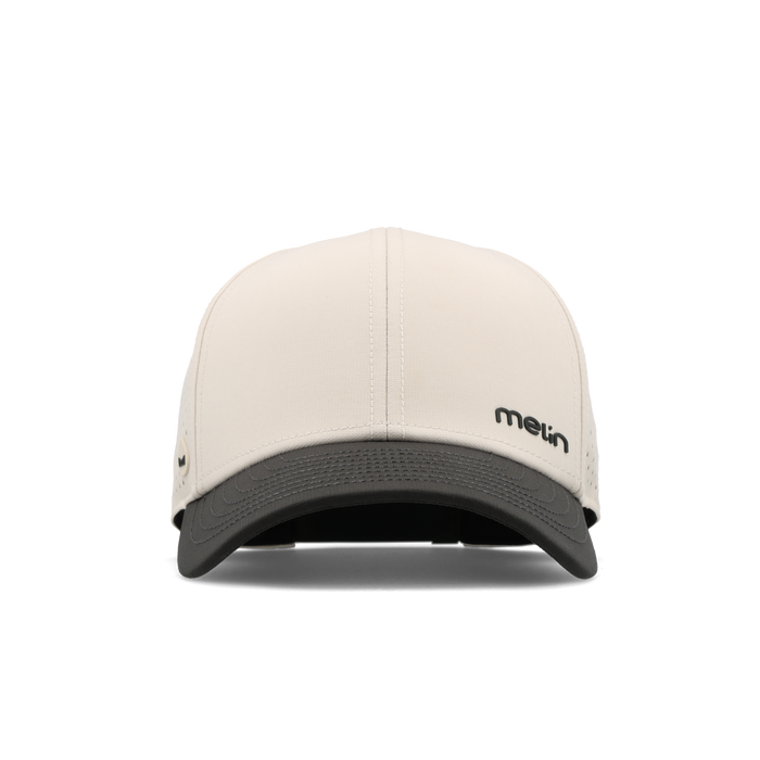 The front view of the melin Compass Hydro Vintage Wide Fit in Moonbeam / Pirate Black