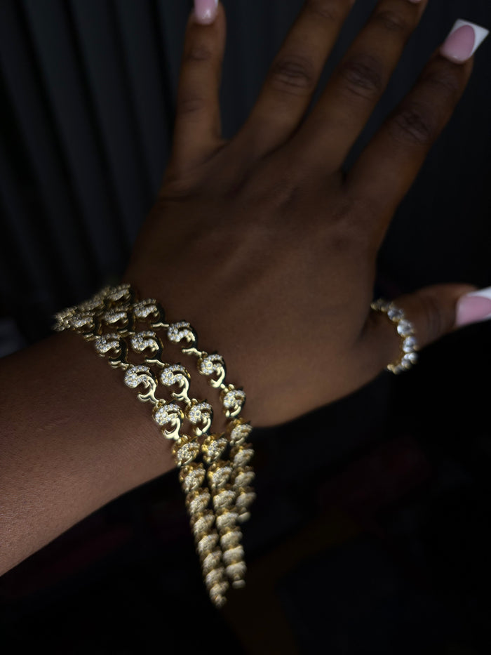 Elegant Trendy Bracelets