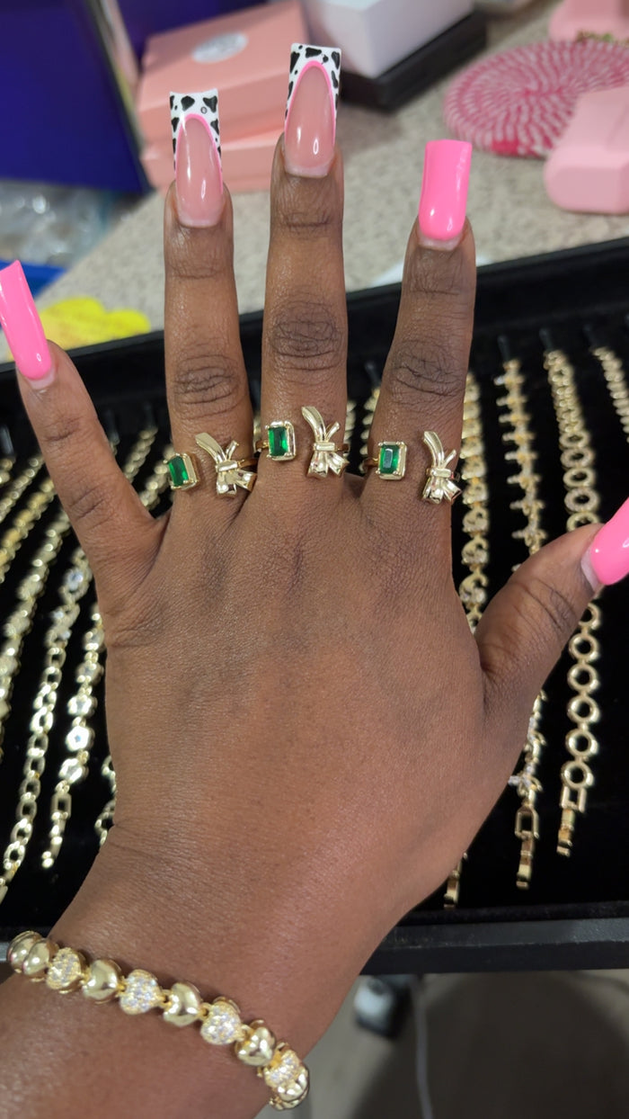 Emerald Green Bow Ring