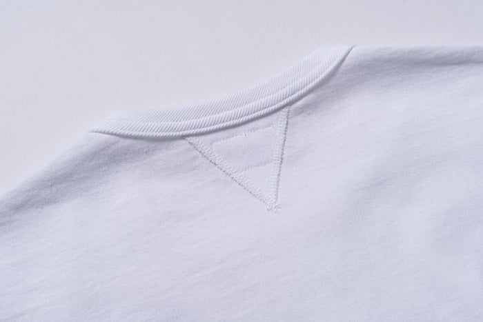 MC23020 GUSSET TEE - WHITE