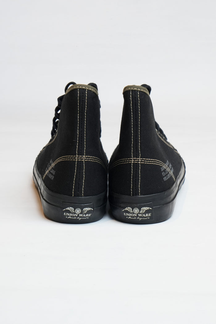NAVAL TRAINERS HI TOP - BLACK CANVAS