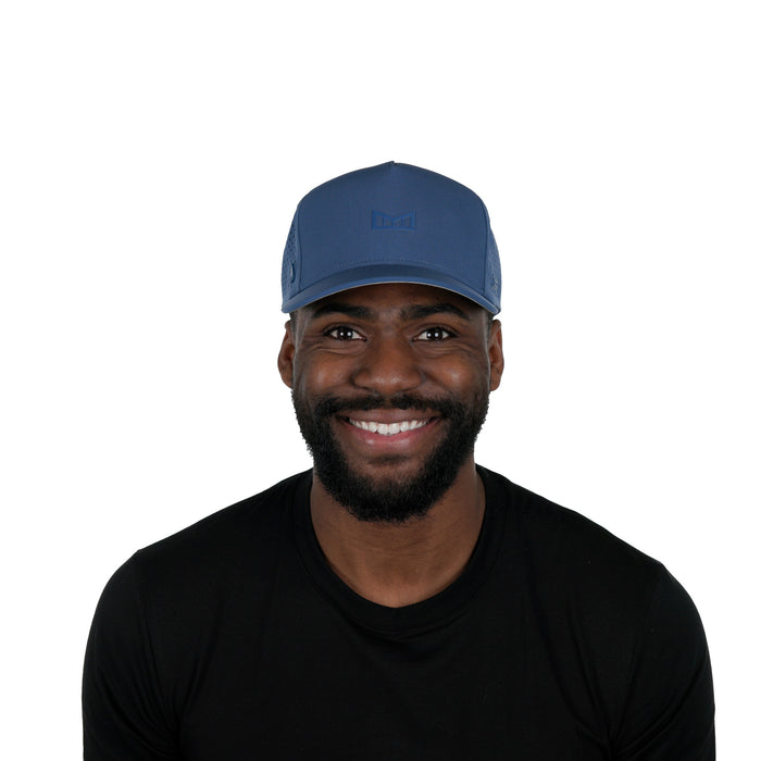 The model-image of melin's Odysea Hydrolite snapback hat in Steel Blue