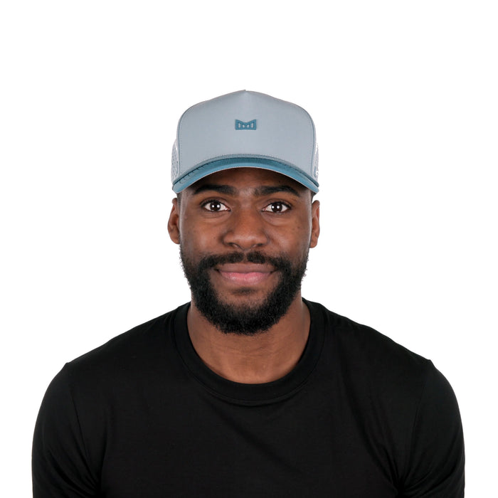 The model-image of melin's Odyssey Rope Bulls Icon Hydro hat - Blue Haze / Pool Blue