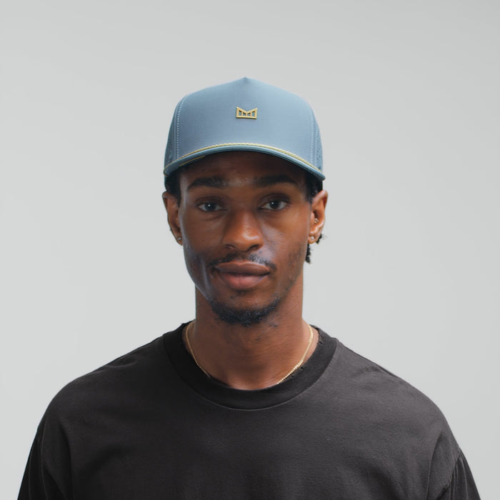 The model-image of the Split Fit Odysea Rope Bulls Icon Hydro Hat in Blue Stone Gum