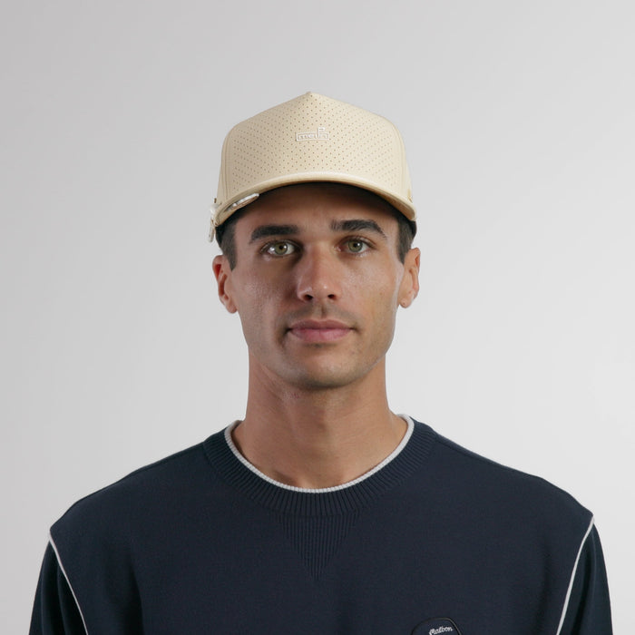 The model-image of the melin Split Fit Odysea Rope Links Hydro hat in khaki