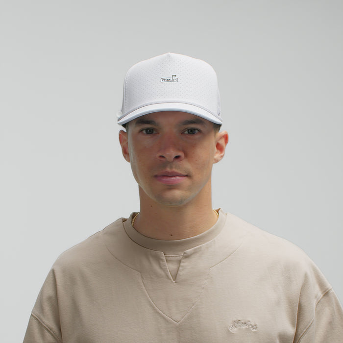 The model-image of the melin Split Fit Odysea Rope Links Hydro hat in white
