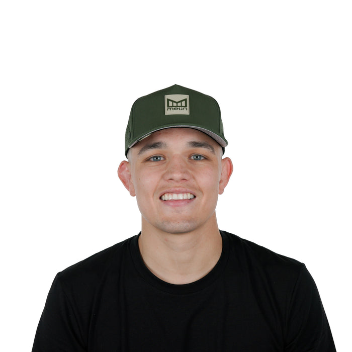 The model-image of melin's Odyssey Stacked Hydro hat in Canopy / Khaki