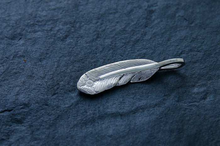 P-004L Feather (S)