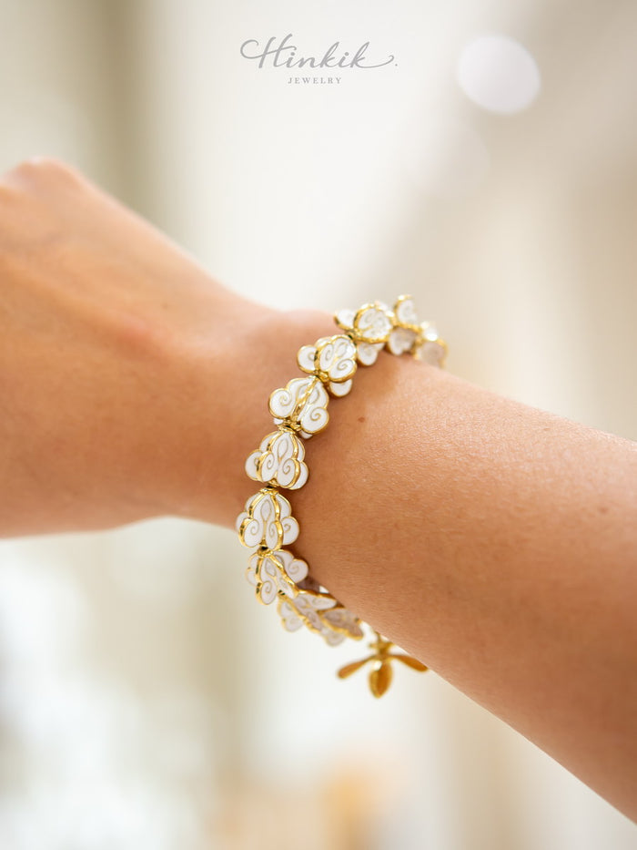 Ruk Flower Bracelet – White Italian Enamel on Polished Brass
