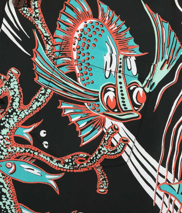 SS39417 RAYON HAWAIIAN SHIRT “BUG EYED FISH” - BLACK