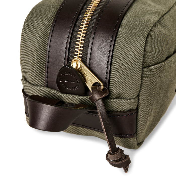 TRAVEL KIT - OTTER GREEN