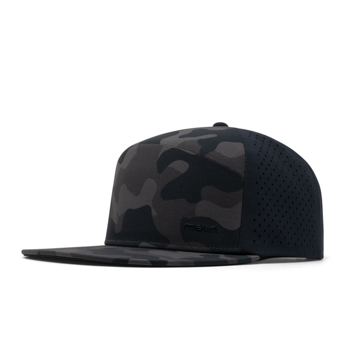 The front, angled view of the melin Trenches Hydrolite  Horizon Fit in  Black Camo