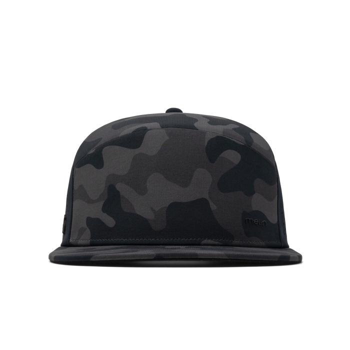 The front view of the melin Trenches Hydrolite  Horizon Fit in  Black Camo