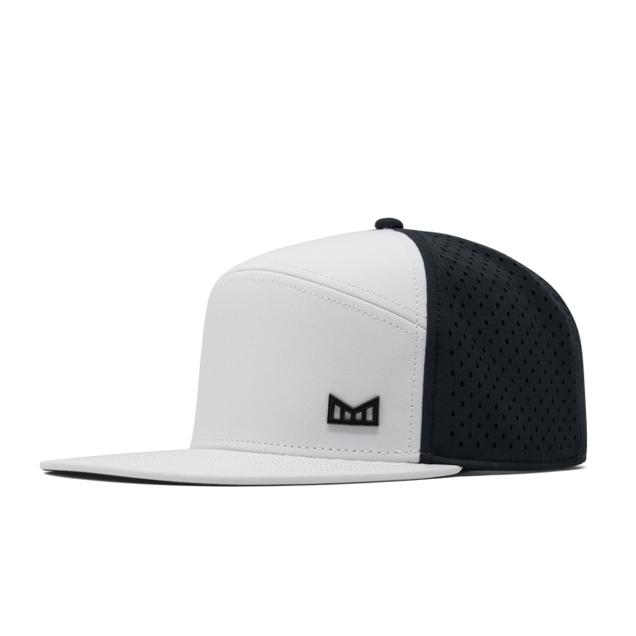 The front, angled view of the melin Horizon Fit Trenches Icon Hydro in Black / White