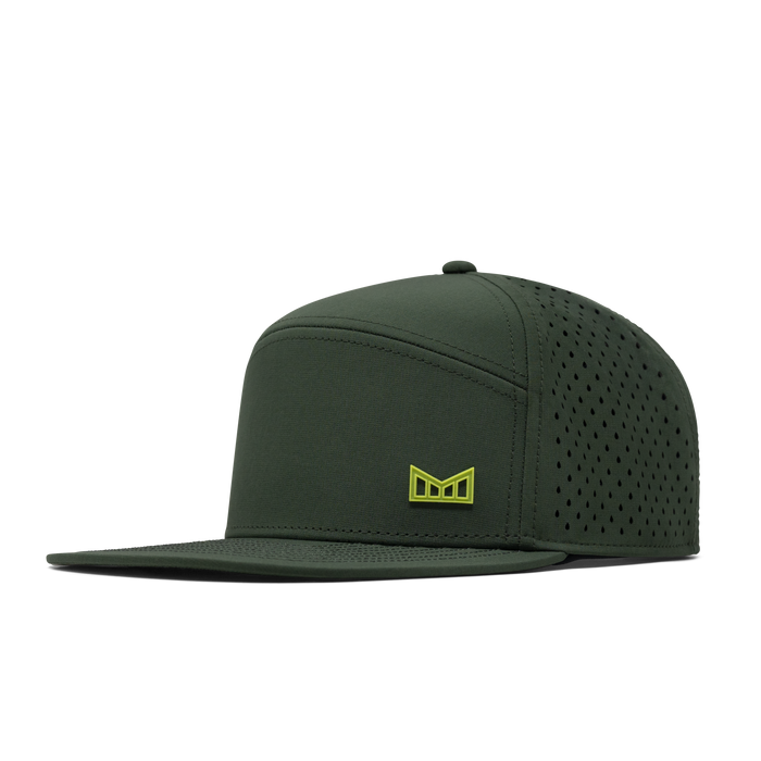The front, angled view of the melin Horizon Fit Trenches Icon Hydro  in Kombu Green