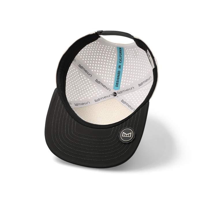 The inside view of the melin Trenches Icon Hydro Horizon Fit in Moonbeam / Pirate Black