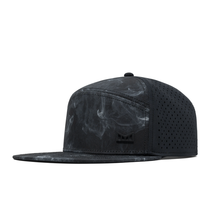 The front, angled view of the melin Trenches Icon Hydro  Horizon Fit in  Smoke