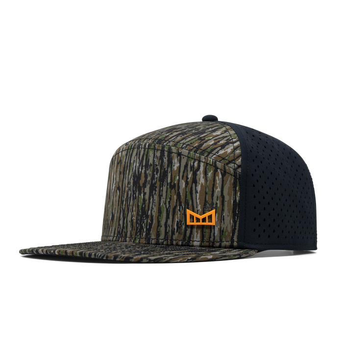 The front, angled view of the melin Trenches Realtree Hydro  Horizon Fit in  Forest